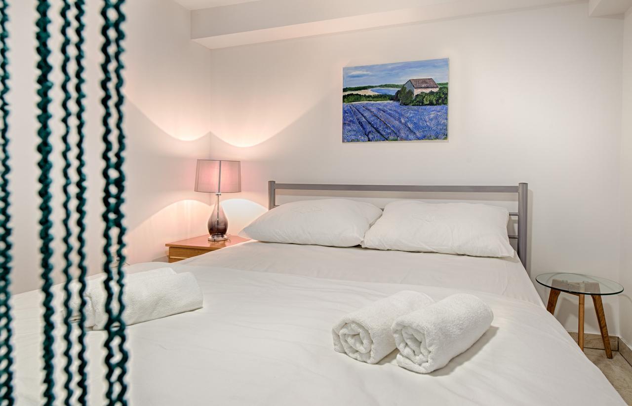 Cezar Luxury Apartment Omiš Eksteriør billede