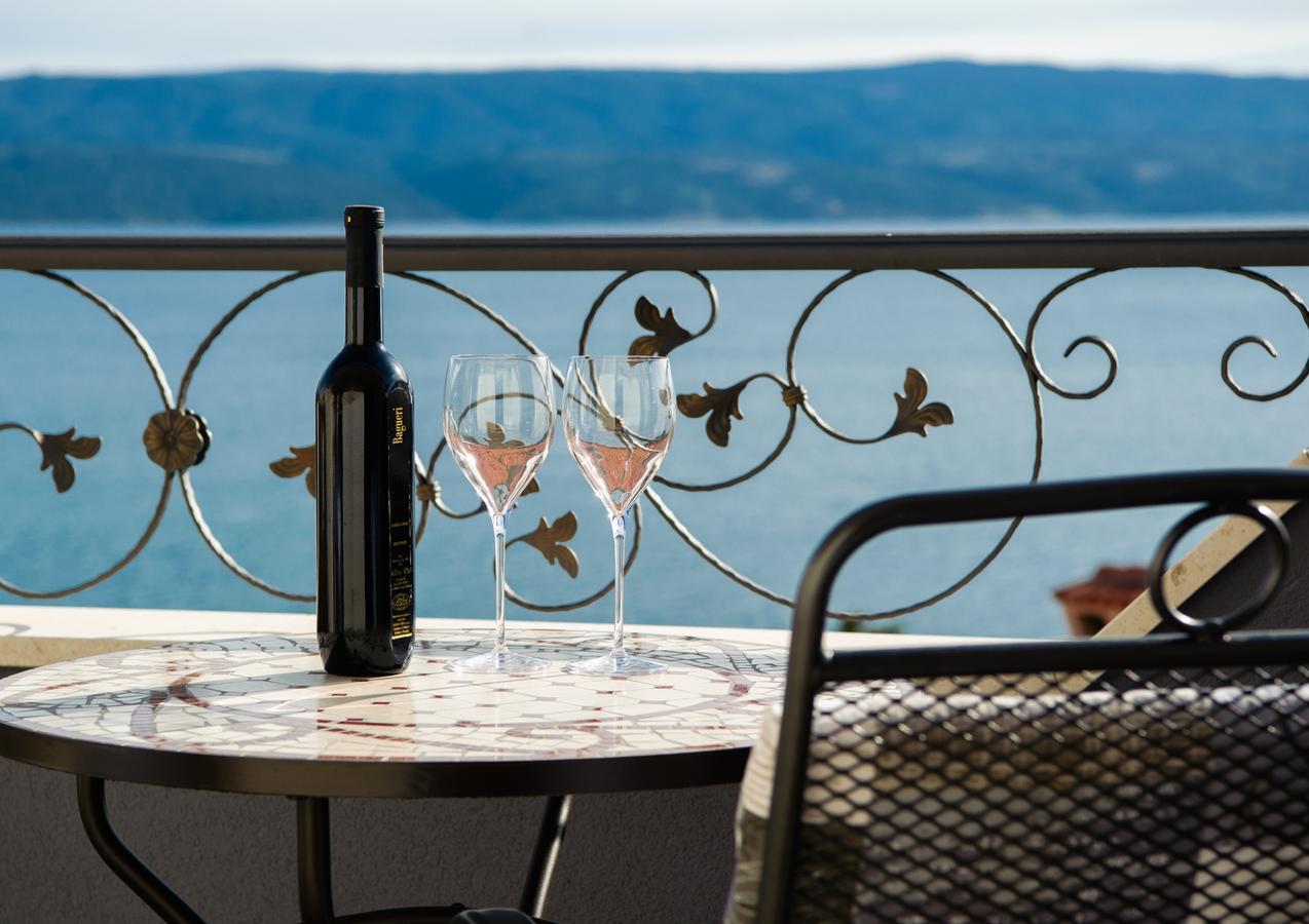 Cezar Luxury Apartment Omiš Eksteriør billede