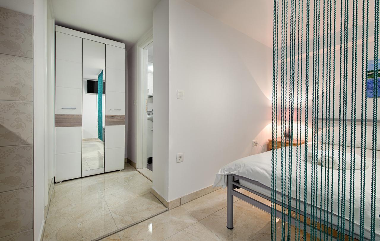 Cezar Luxury Apartment Omiš Eksteriør billede