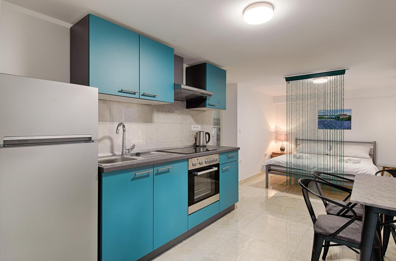 Cezar Luxury Apartment Omiš Eksteriør billede