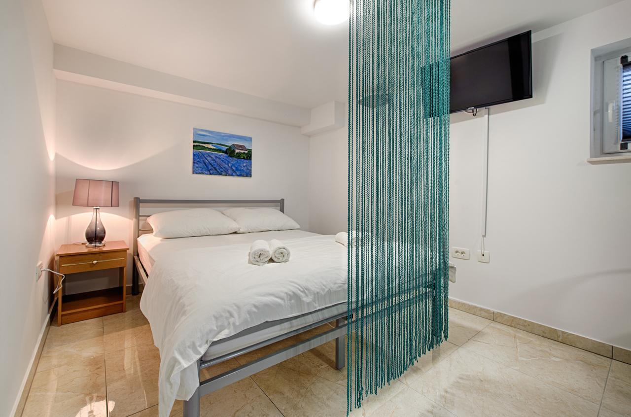 Cezar Luxury Apartment Omiš Eksteriør billede